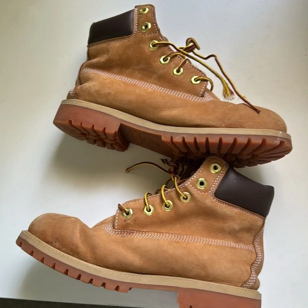 Timberland Tan Leather Boots - Picture 4 of 7